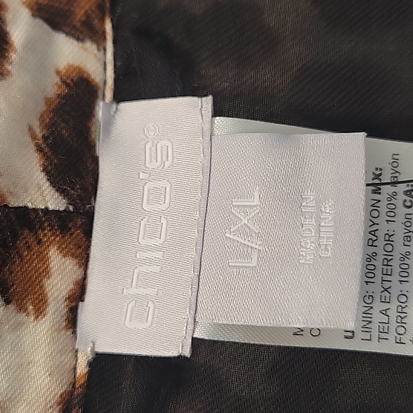 Chico's animal print Ruana. - Picture 2 of 6